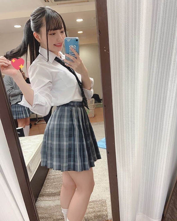 超有名偶像团体成员《朝日滴》精选作品推荐介绍及封面预览