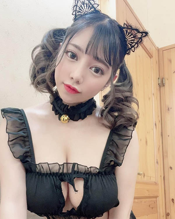 爆红巨乳素人妹《梦见露》精选作品推荐介绍及封面预览